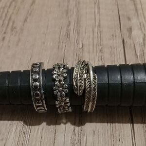 Elegant Silver-Toned Women's Ring Set